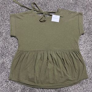 NWT Olive green American Eagle Top